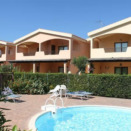 Casa Vacanze -residence S'abba Lughente- Con Piscina Hébergement de vacances Murta Maria